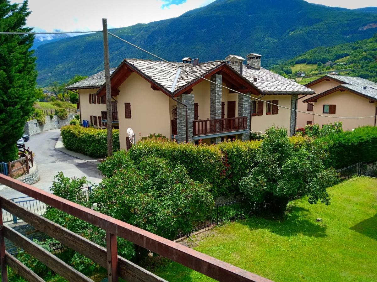 Appartamento Ai Piedi Del Gran Paradiso Saint-Pierre Exteriér fotografie